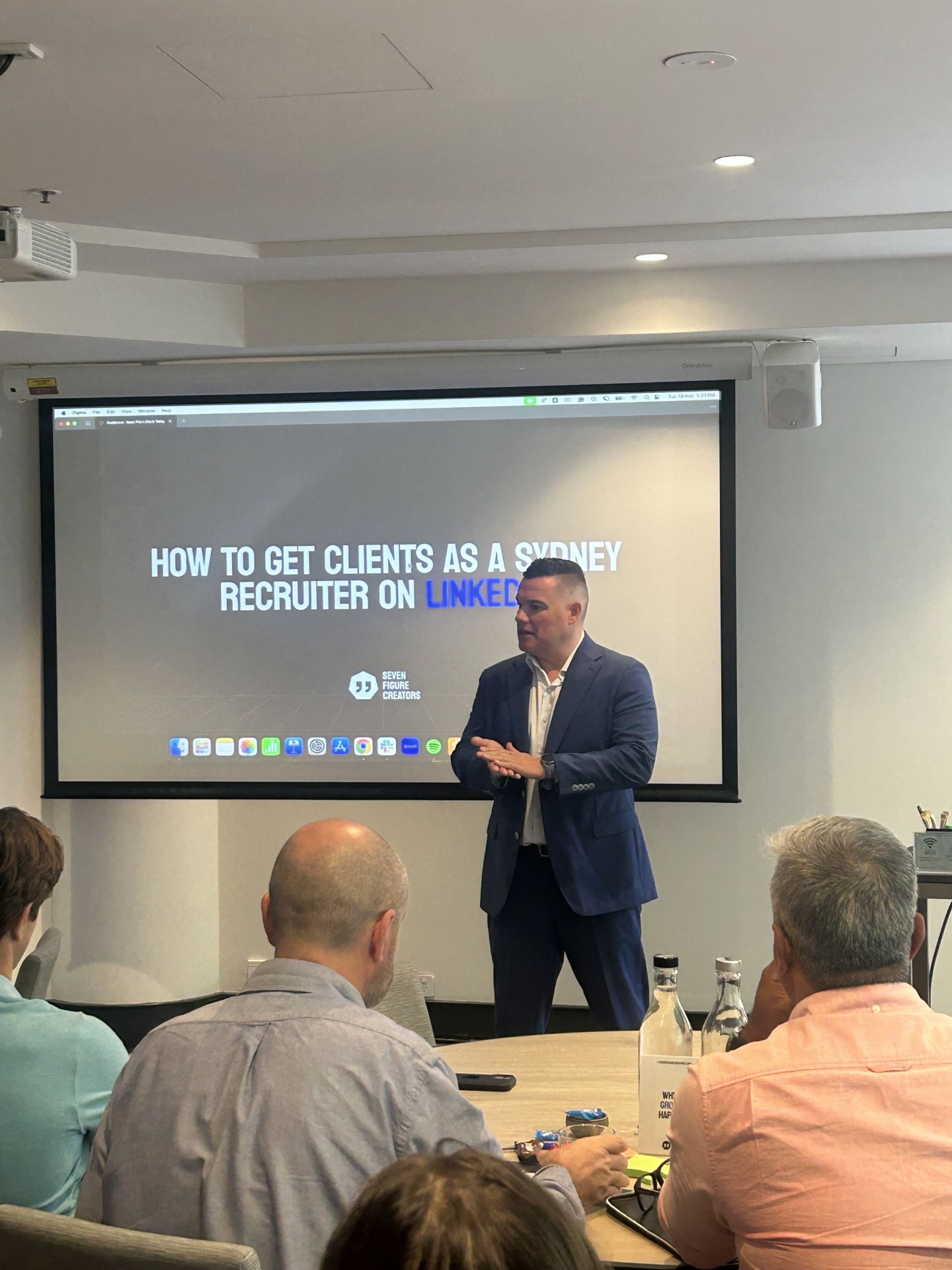 Steve presenting on how to get clients as a Sydney recruiter on LinkedIn